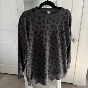 Old Navy Gray Black Leopard Print Sweatshirt